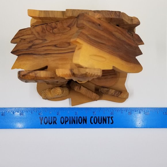 Vintage Olive Wood Nativity Scene Made in Bethlehem 6” X 6.5” Handmade Folk Art - Picture 13 of 16